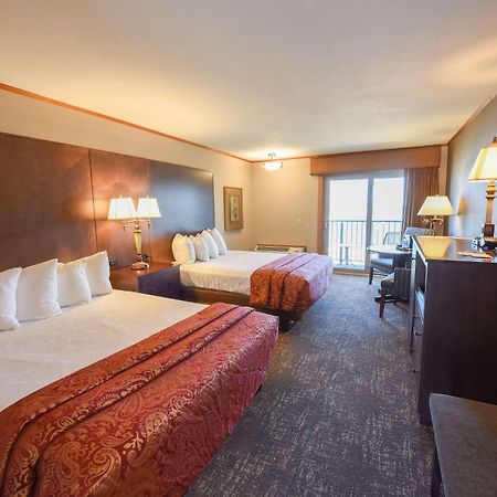 Best Western Plus Dockside Waterfront Inn Mackinaw Stadt Exterior foto