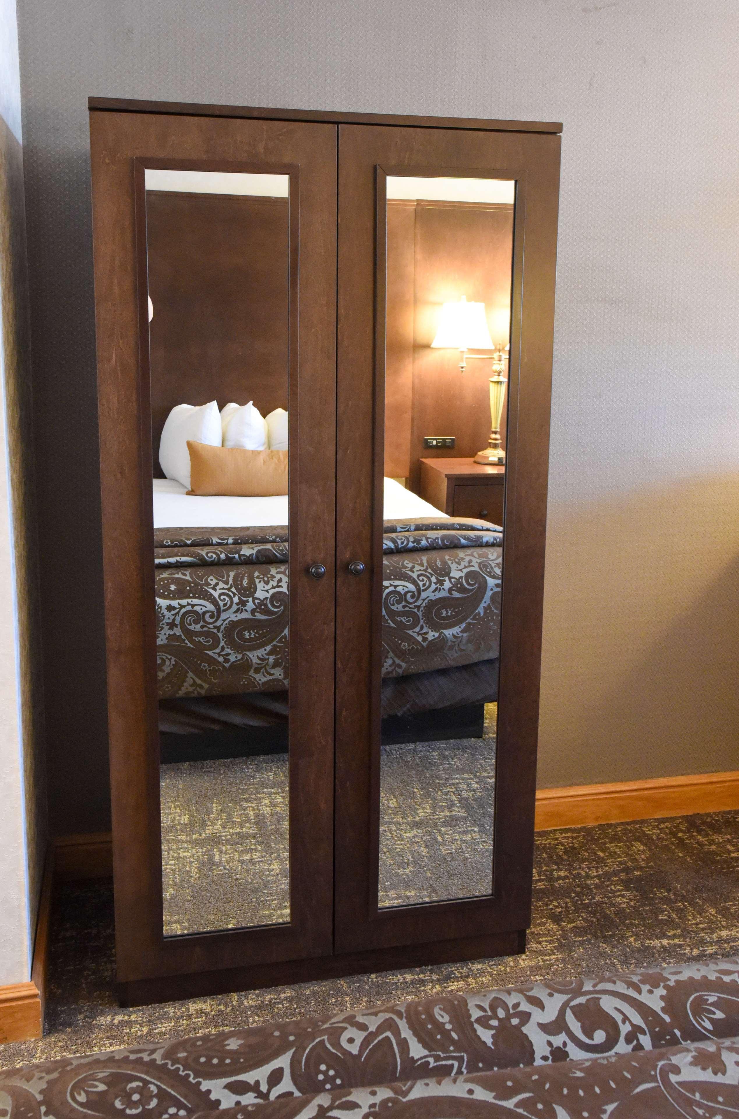 Best Western Plus Dockside Waterfront Inn Mackinaw Stadt Exterior foto