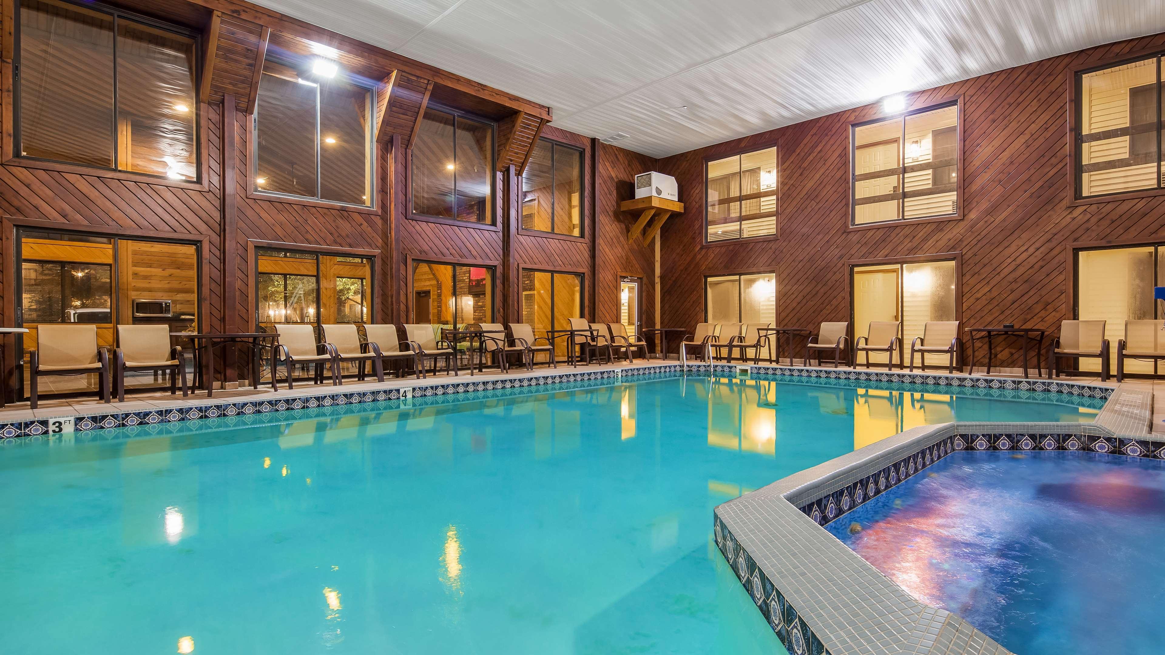Best Western Plus Dockside Waterfront Inn Mackinaw Stadt Exterior foto
