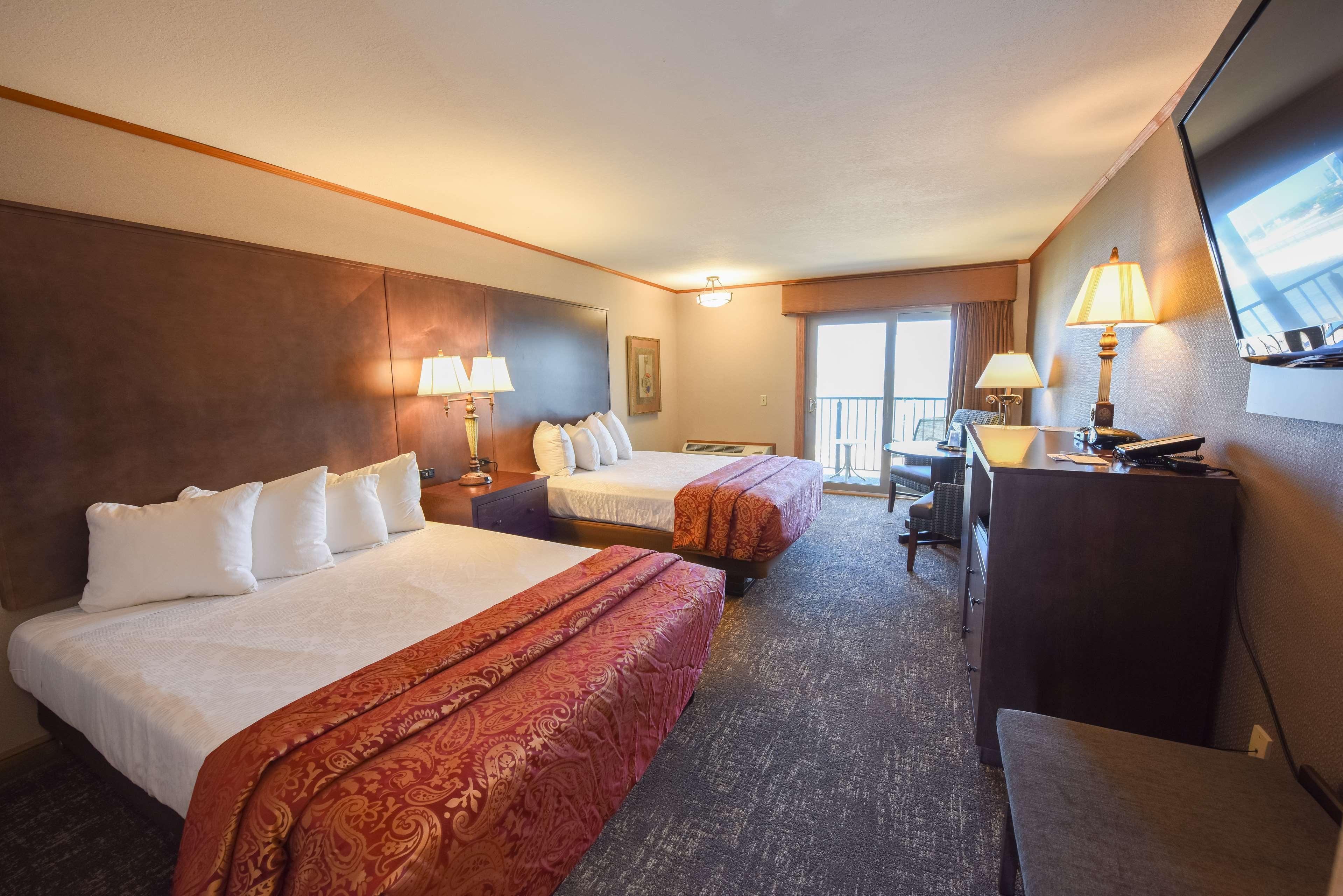 Best Western Plus Dockside Waterfront Inn Mackinaw Stadt Exterior foto