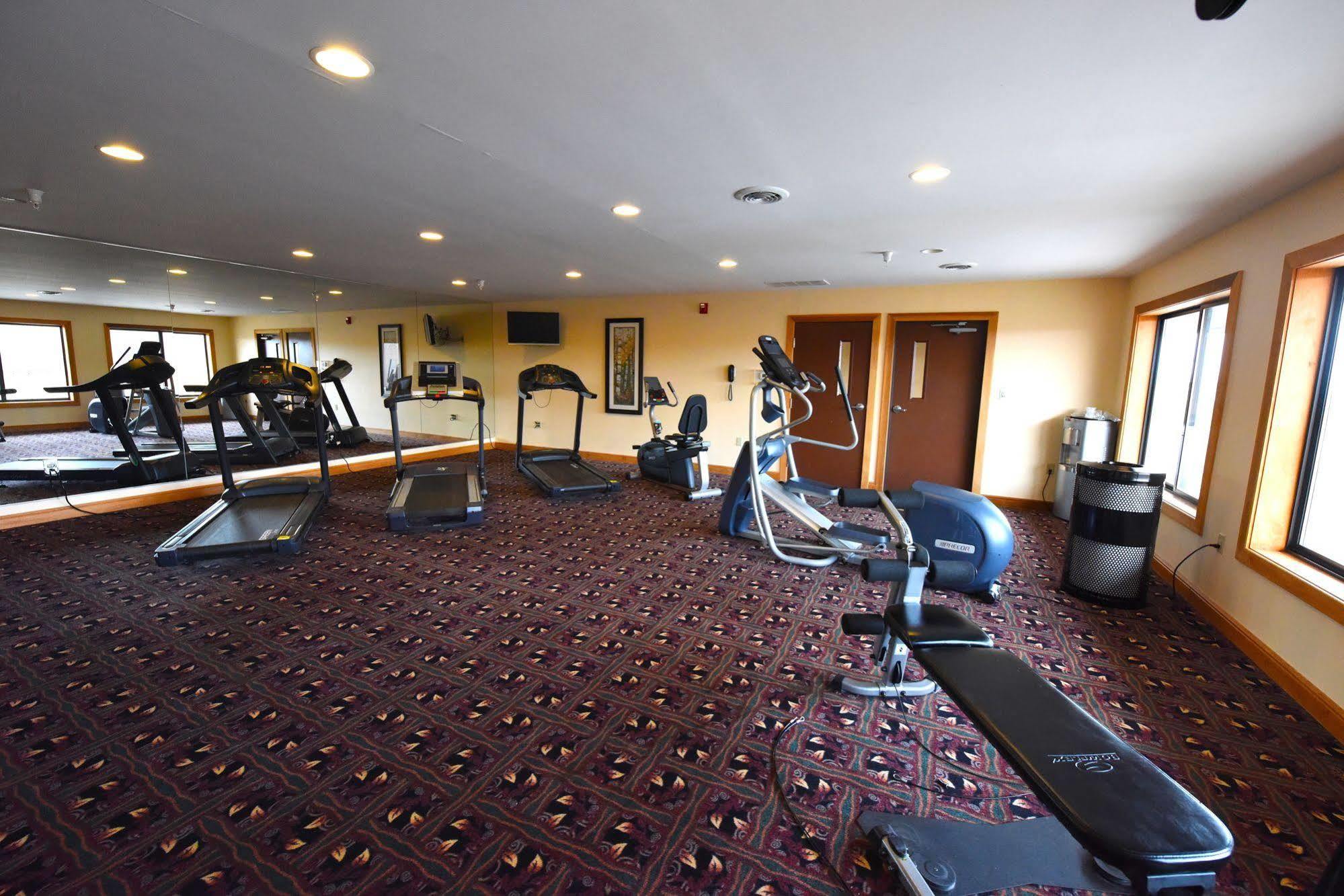 Best Western Plus Dockside Waterfront Inn Mackinaw Stadt Exterior foto