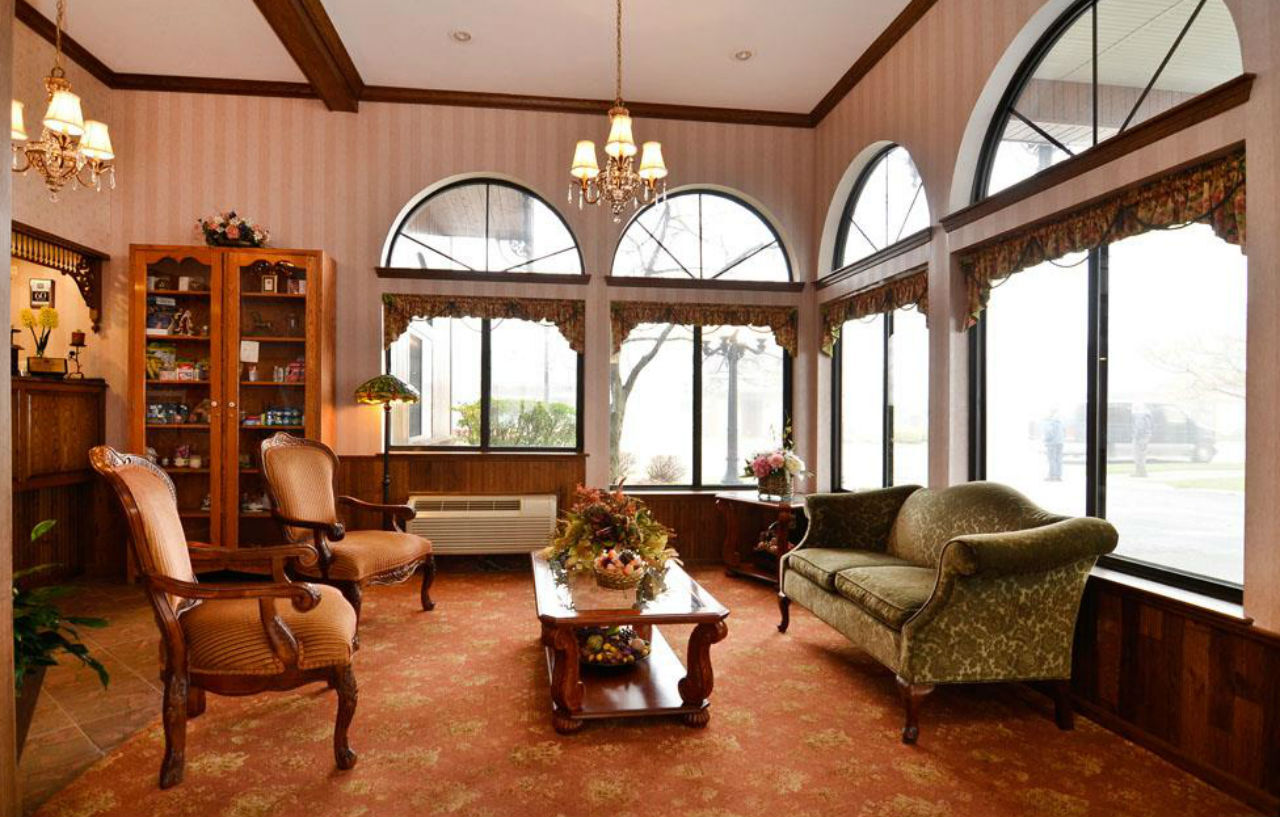 Best Western Plus Dockside Waterfront Inn Mackinaw Stadt Exterior foto